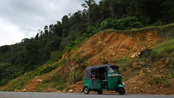 Sri Lanka: Manorathna Pushes Back Against Landslides